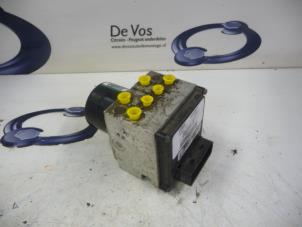 Gebruikte ABS Pomp Peugeot 407 Prijs € 160,00 Margeregeling aangeboden door De Vos Onderdelen