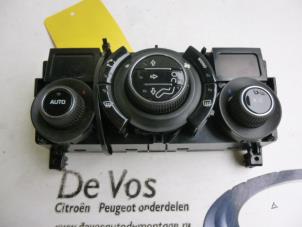 Gebruikte Kachel Bedieningspaneel Citroen C3 Picasso (SH) 1.6 HDi 16V 90 Prijs € 90,00 Margeregeling aangeboden door De Vos Autodemontagebedrijf