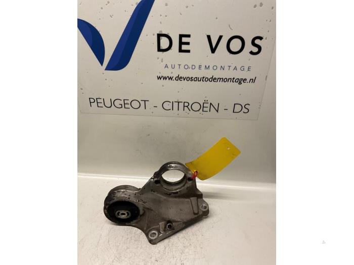 Gebruikte Motorsteun Citroen C5 I Berline (DC) 2.2 HDi 16V FAP Prijs € 55,00 Margeregeling aangeboden door De Vos Onderdelen