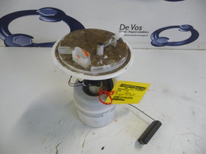Gebruikte Tank element Pomp Citroen DS3 Prijs € 80,00 Margeregeling aangeboden door De Vos Onderdelen