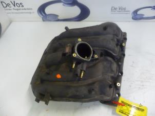 Gebruikte Inlaatspruitstuk Citroen Xsara Picasso (CH) 1.8 16V Prijs € 90,00 Margeregeling aangeboden door De Vos Onderdelen