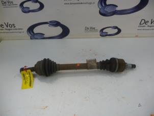 Gebruikte Cardanas links-voor (VWA) Citroen C5 Prijs € 80,00 Margeregeling aangeboden door De Vos Onderdelen