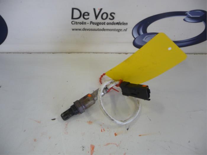 Gebruikte Lambda Sonde Peugeot 108 Prijs € 55,00 Margeregeling aangeboden door De Vos Onderdelen