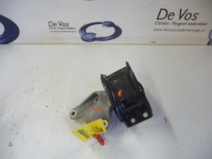 Gebruikte Motorsteun Citroen DS5 Prijs € 60,00 Margeregeling aangeboden door De Vos Autodemontagebedrijf