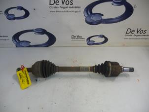 Gebruikte Aandrijfas links-voor Citroen C5 Prijs € 80,00 Margeregeling aangeboden door De Vos Onderdelen
