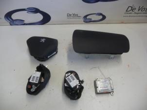 Gebruikte Airbag Set + Module Peugeot Bipper (AA) 1.3 HDI Prijs € 750,00 Margeregeling aangeboden door De Vos Autodemontagebedrijf