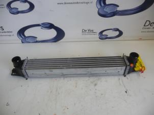 Gebruikte Intercooler Peugeot Bipper (AA) 1.3 HDI Prijs € 80,00 Margeregeling aangeboden door De Vos Onderdelen