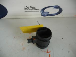 Gebruikte Luchthoeveelheidsmeter Peugeot Bipper (AA) 1.3 HDI Prijs € 80,00 Margeregeling aangeboden door De Vos Onderdelen