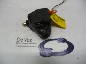 Gebruikte Gordelspanner rechts Peugeot Boxer Prijs € 80,00 Margeregeling aangeboden door De Vos Onderdelen