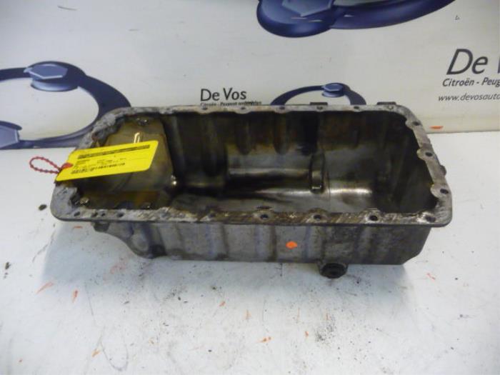 Gebruikte Carterpan Peugeot 807 2.0 HDi 16V FAP Prijs € 100,00 Margeregeling aangeboden door De Vos Onderdelen