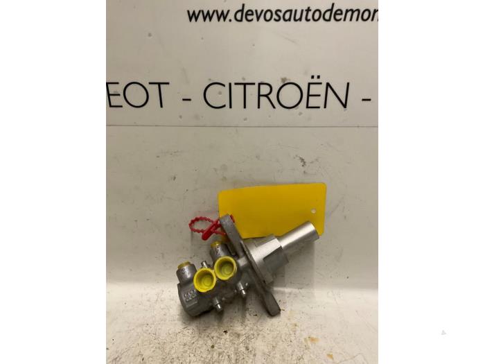 Gebruikte Hoofdremcilinder Citroen Nemo (AA) 1.4 HDi 70 Prijs € 70,00 Margeregeling aangeboden door De Vos Onderdelen