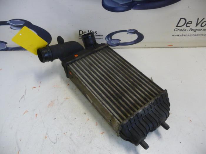 Gebruikte Intercooler Peugeot Boxer Prijs € 100,00 Margeregeling aangeboden door De Vos Onderdelen
