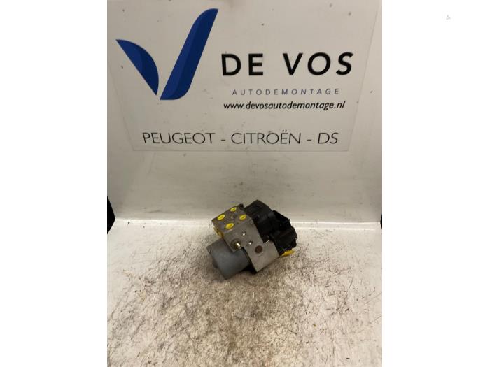Gebruikte ABS Pomp Citroen Evasion 2.0 CT SX,VSX Turbo Prijs € 90,00 Margeregeling aangeboden door De Vos Onderdelen