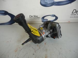 Gebruikte Servopomp Peugeot 308 Prijs € 150,00 Margeregeling aangeboden door De Vos Onderdelen