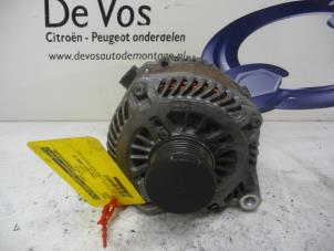 Gebruikte Alternator Peugeot 407 (6D) 2.0 HDiF 16V Prijs € 80,00 Margeregeling aangeboden door De Vos Onderdelen