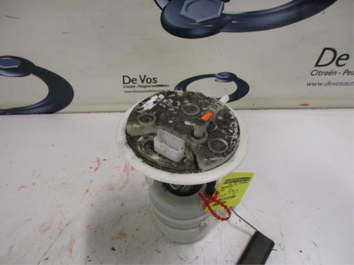 Gebruikte Tank element Pomp Citroen C2 Prijs € 70,00 Margeregeling aangeboden door De Vos Onderdelen