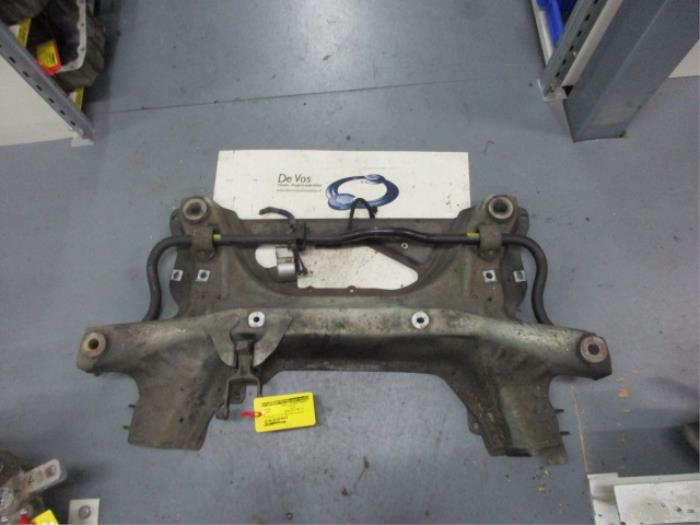 Gebruikte Subframe Citroen C5 II Break (RE) 2.2 HDiF 16V 163 DPFS Prijs € 135,00 Margeregeling aangeboden door De Vos Onderdelen
