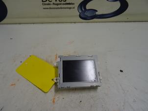 Gebruikte Display Interieur Peugeot 508 Prijs € 70,00 Margeregeling aangeboden door De Vos Onderdelen