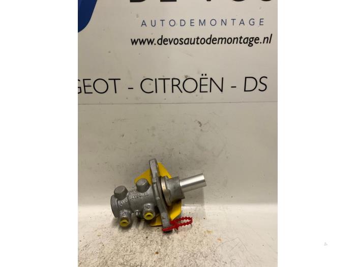 Gebruikte Hoofdremcilinder Citroen Nemo (AA) 1.4 HDi 70 Prijs € 70,00 Margeregeling aangeboden door De Vos Onderdelen