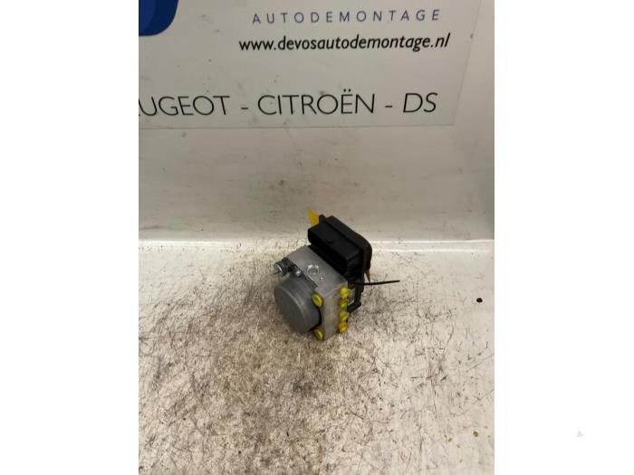 Gebruikte ABS Pomp Citroen Nemo Combi (AJ) 1.4 HDi 70 Prijs € 250,00 Margeregeling aangeboden door De Vos Onderdelen