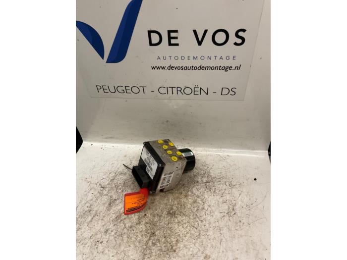 Gebruikte ABS Pomp Citroen C6 (TD) 2.7 HDiF V6 24V Prijs € 135,00 Margeregeling aangeboden door De Vos Onderdelen