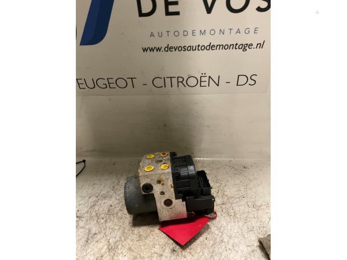 Gebruikte ABS Pomp Citroen Xsara Prijs € 90,00 Margeregeling aangeboden door De Vos Onderdelen