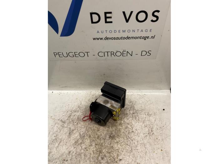 Gebruikte ABS Pomp Citroen C5 I Berline (DC) 2.2 HDi 16V FAP Prijs € 90,00 Margeregeling aangeboden door De Vos Onderdelen
