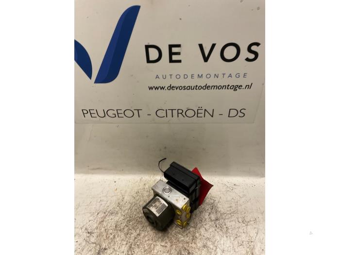 Gebruikte ABS Pomp Citroen C2 (JM) 1.4 HDI Prijs € 90,00 Margeregeling aangeboden door De Vos Onderdelen