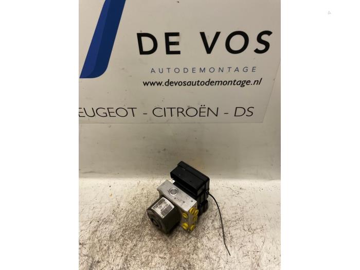 Gebruikte ABS Pomp Citroen C2 (JM) 1.4 HDI Prijs € 90,00 Margeregeling aangeboden door De Vos Onderdelen