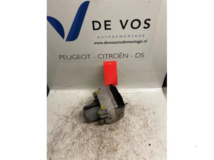 Gebruikte ABS Pomp Peugeot 406 Coupé (8C) 2.9 V6 24V Prijs € 90,00 Margeregeling aangeboden door De Vos Onderdelen