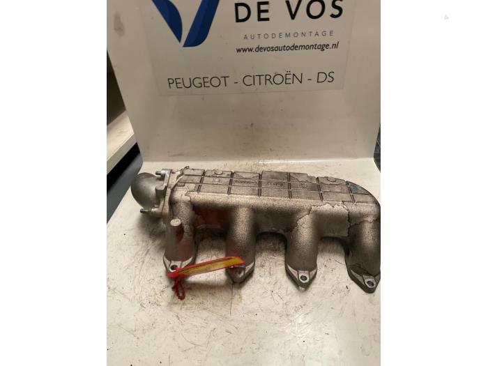 Gebruikte Spruitstuk Inlaat Citroen Jumper (23) 2.8 D Prijs € 55,00 Margeregeling aangeboden door De Vos Onderdelen