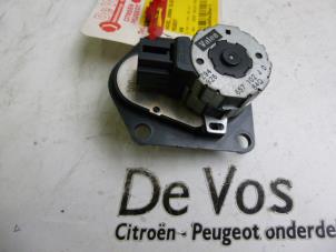 Gebruikte Koelvoeistof regelklep Elektrisch Peugeot 406 Prijs € 35,00 Margeregeling aangeboden door De Vos Autodemontagebedrijf