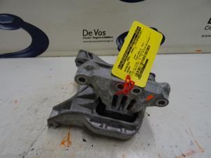 Gebruikte Motorsteun Peugeot 308 Prijs € 55,00 Margeregeling aangeboden door De Vos Onderdelen