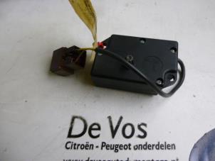 Gebruikte Kachelklep Motor Citroen Xsara Prijs € 35,00 Margeregeling aangeboden door De Vos Autodemontagebedrijf