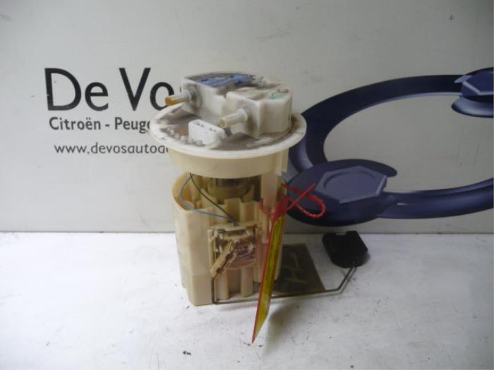 Gebruikte Tank element Pomp Citroen Xantia (X2/X7) 1.8i Prijs € 45,00 Margeregeling aangeboden door De Vos Onderdelen