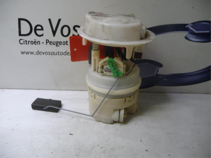 Gebruikte Tank element Pomp Citroen C5 I Break (DE) 1.8 16V Prijs € 55,00 Margeregeling aangeboden door De Vos Onderdelen