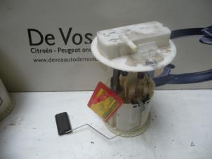 Gebruikte Tank element Pomp Citroen C2 (JM) 1.1 Prijs € 55,00 Margeregeling aangeboden door De Vos Onderdelen