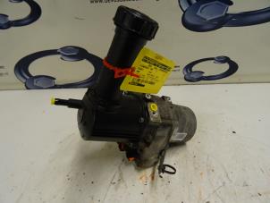 Gebruikte Servopomp Peugeot 3008 Prijs € 160,00 Margeregeling aangeboden door De Vos Onderdelen