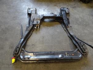 Gebruikte Subframe Peugeot Expert (G9) 2.0 HDiF 16V GT Autom. Prijs € 200,00 Margeregeling aangeboden door De Vos Onderdelen
