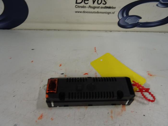 Display Interieur van een Peugeot Partner 2012