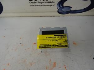 Gebruikte Display Interieur Peugeot 508 Prijs € 70,00 Margeregeling aangeboden door De Vos Onderdelen