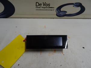 Gebruikte Display Interieur Citroen DS3 Prijs € 80,00 Margeregeling aangeboden door De Vos Onderdelen