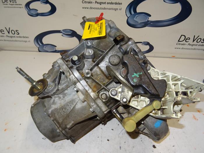 Gebruikte Versnellingsbak Peugeot 307 Prijs € 550,00 Margeregeling aangeboden door De Vos Onderdelen