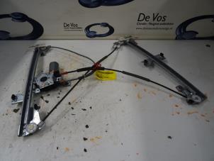 Gebruikte Ruitmechaniek 4Deurs rechts-voor Citroen Berlingo 1.9 D Prijs € 55,00 Margeregeling aangeboden door De Vos Onderdelen