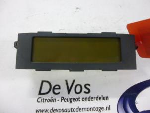 Gebruikte Display Interieur Citroen C5 II Berline (RC) 2.0 HDiF 16V Prijs € 55,00 Margeregeling aangeboden door De Vos Onderdelen