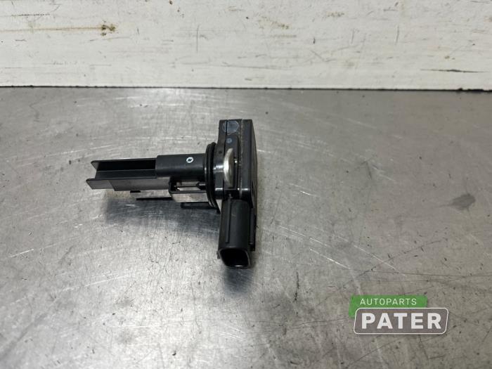 Gebruikte Luchtmassameter Toyota Auris Touring Sports (E18) 1.8 16V Hybrid Prijs € 15,75 Margeregeling aangeboden door Autoparts Pater