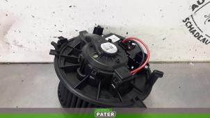 Gebruikte Kachel Ventilatiemotor Audi A3 Sportback (8VA/8VF) 1.6 TDI 16V Prijs € 36,75 Margeregeling aangeboden door Autoparts Pater