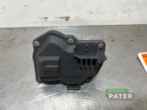 Gebruikte Diversen Renault Clio IV Estate/Grandtour (7R) 1.5 Energy dCi 90 FAP Prijs € 21,00 Margeregeling aangeboden door Autoparts Pater