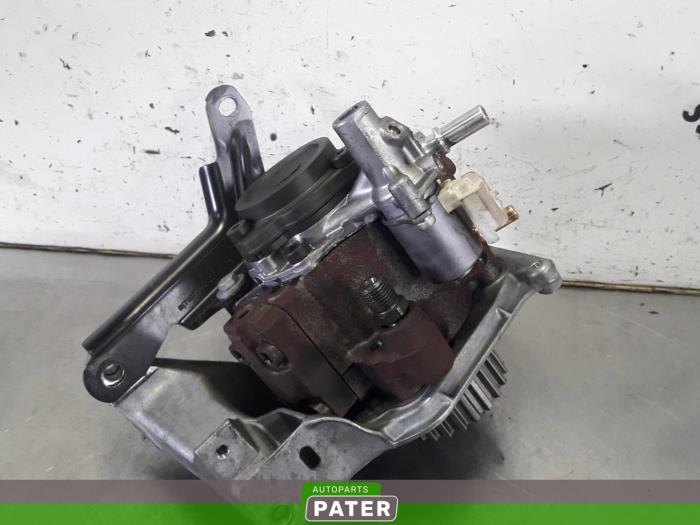 Gebruikte Dieselpomp Citroen DS4 (NX) 1.6 HDiF Prijs € 157,50 Margeregeling aangeboden door Autoparts Pater