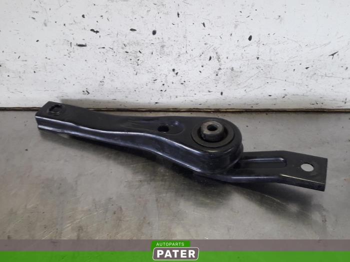 Gebruikte Versnellingsbak Steun Volkswagen Passat (3G2) 1.6 TDI 16V Prijs € 10,50 Margeregeling aangeboden door Autoparts Pater